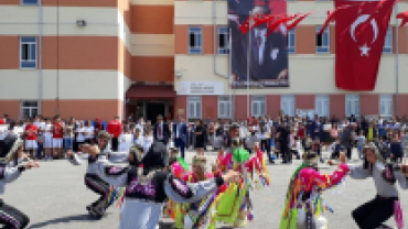 19 Mayıs Atatürk'ü Anma Gençlik ve Spor Bayramınız kutlu olsun.